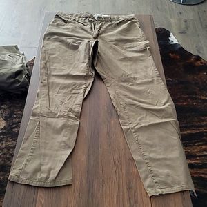 Columbia Sportwear Cargo Pants Size 34